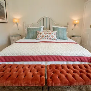https://marbella-tranquilo-y-bonito-vistas-al-golf.1costadelsol.com